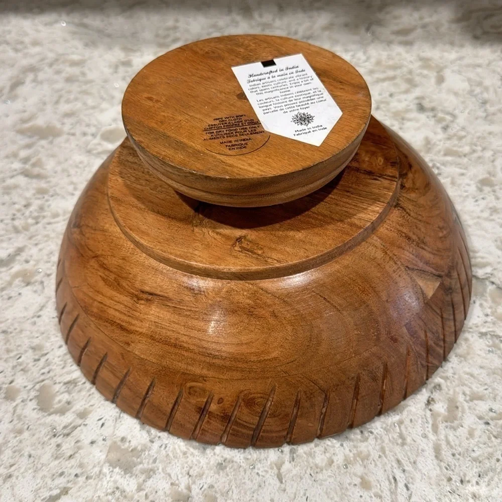 HANDCRAFTED~WOODEN BOWL WITH PEDESTAL~USE FOR FRUIT~FLOWERS~MADE IN INDIA~G222